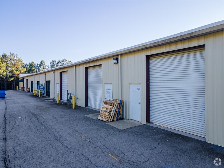 955 Interstate Ridge Dr, Gainesville, GA for lease - Building Photo - Image 3 of 4