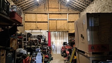 Lovell Rd, Oakley for lease Interior Photo- Image 2 of 3