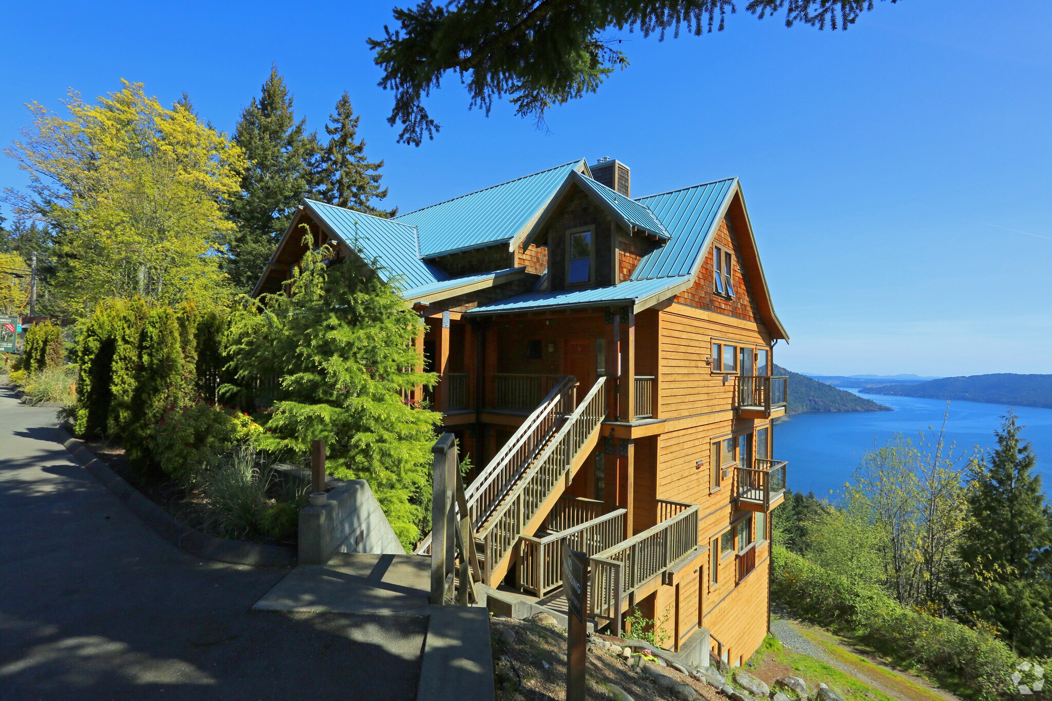 Lot A 265 Trans Canada Hwy, Cowichan Valley, BC à vendre Photo du bâtiment- Image 1 de 1