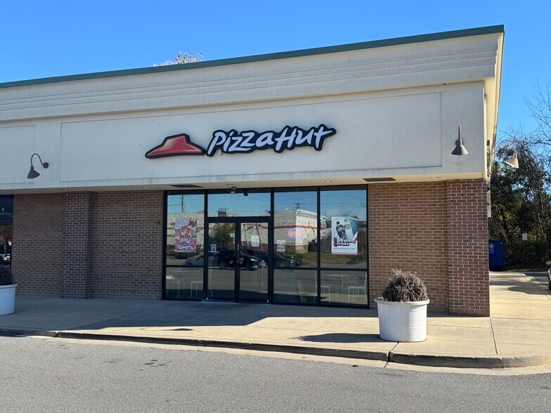 2299 Johns Hopkins Rd, Gambrills, MD à louer - Photo du bâtiment - Image 2 de 7