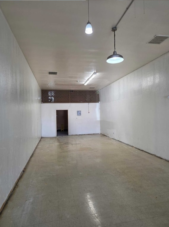 1058-1060 W Gardena Blvd, Gardena, CA for lease Interior Photo- Image 1 of 2