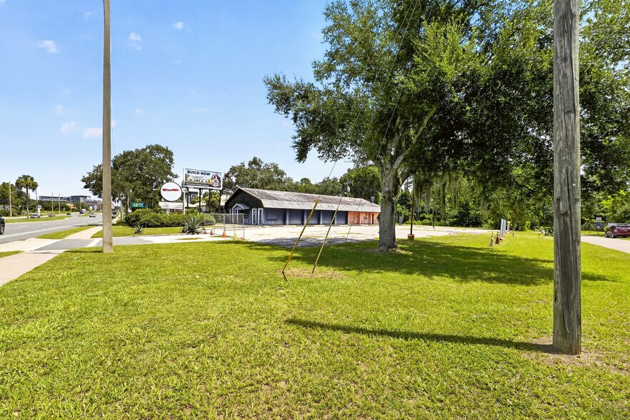 2445 SW 13th St, Gainesville, FL à vendre - Photo du bâtiment - Image 1 de 9