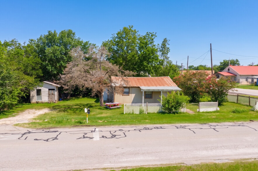 310 E Parsons St, Manor, TX for sale - Building Photo - Image 2 of 4