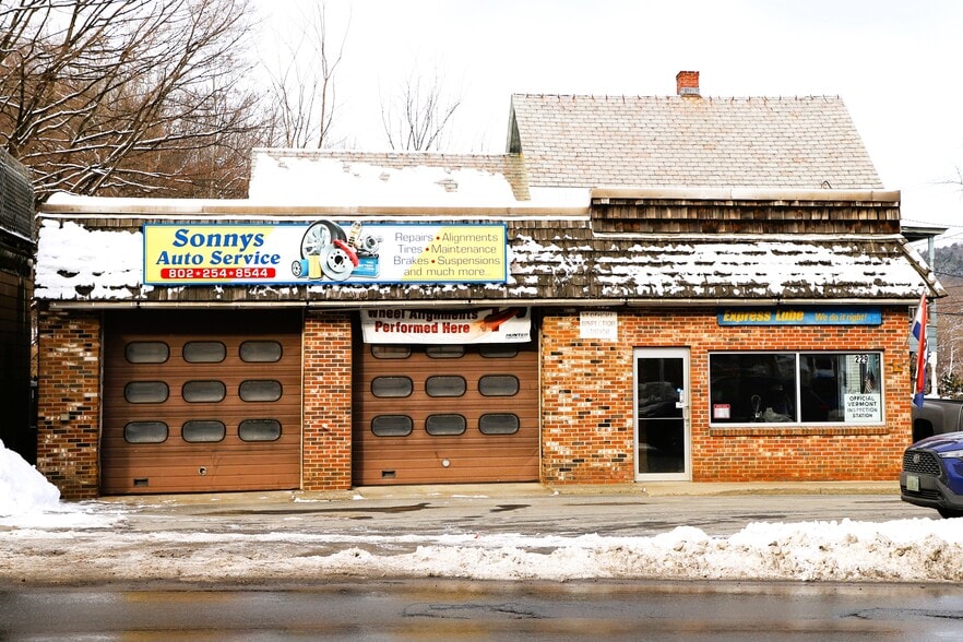 229 Canal St, Brattleboro, VT for sale - Building Photo - Image 1 of 36