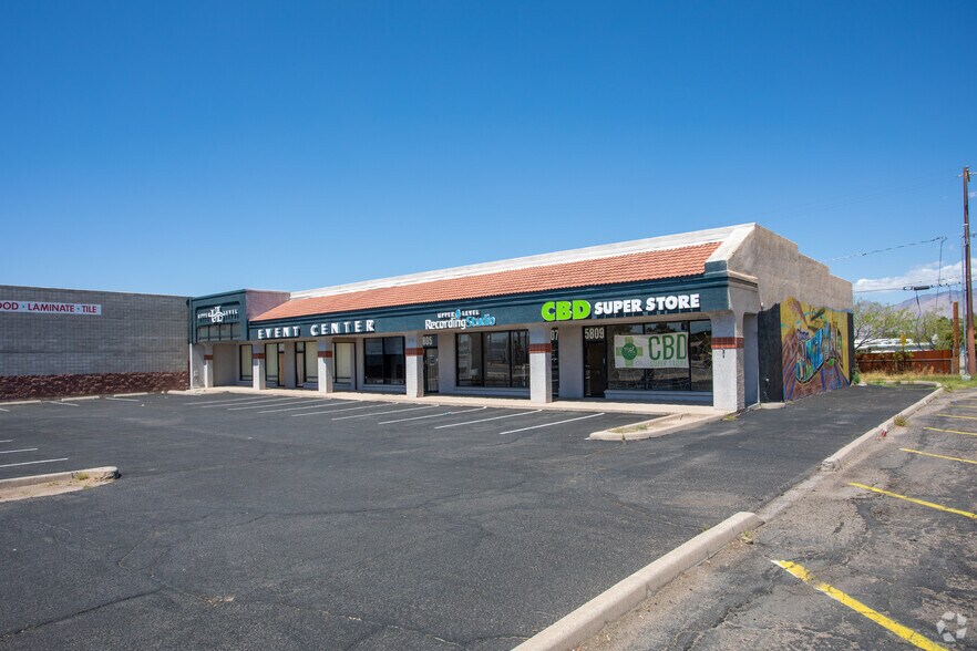 5801-5809 E 22nd St, Tucson, AZ for lease - Building Photo - Image 2 of 6