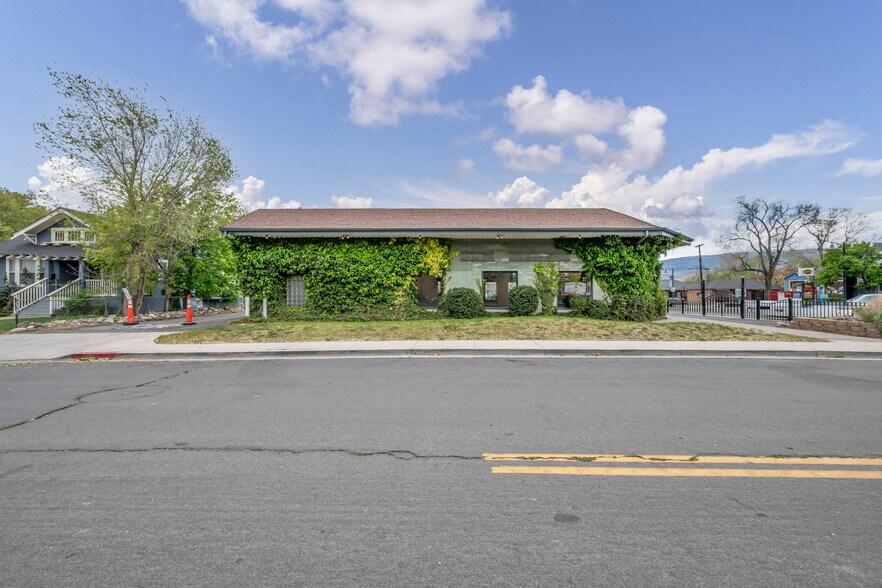 700 S Wells Ave, Reno, NV à louer - Photo du bâtiment - Image 2 de 15