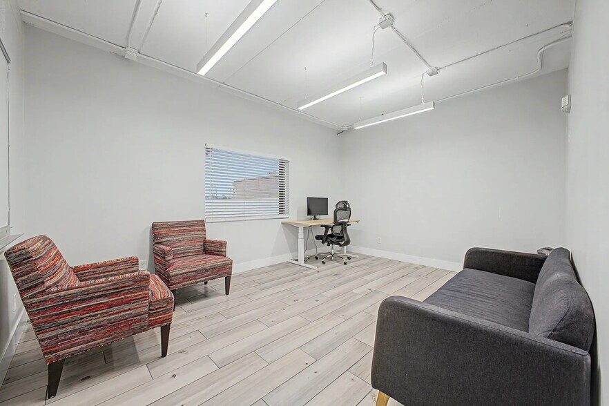 2800 N 24th St, Phoenix, AZ à louer - Photo intérieure - Image 2 de 14