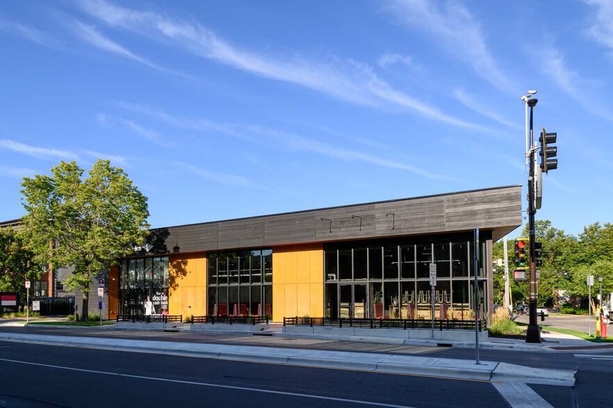 2700 Hennepin Ave, Minneapolis, MN for lease - Building Photo - Image 1 of 10