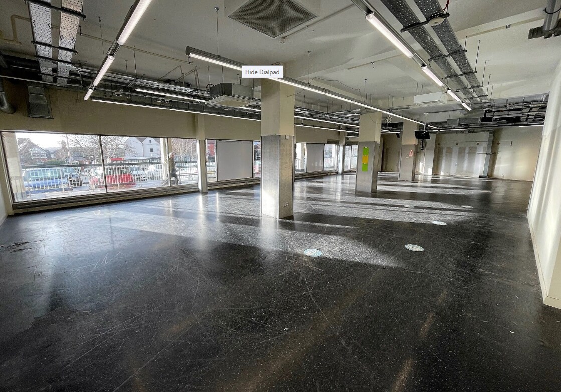 Market St, Warwick for lease Interior Photo- Image 1 of 21