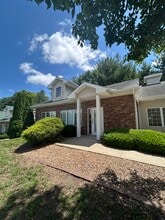 1600 NW Mock Ave, Blue Springs, MO for lease Interior Photo- Image 1 of 10