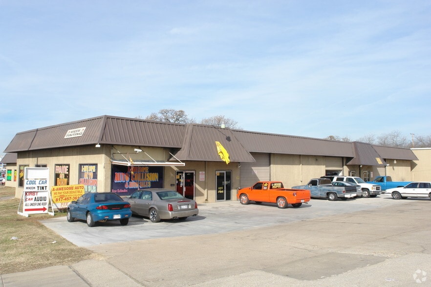 6933 E Lancaster Ave, Fort Worth, TX for lease - Primary Photo - Image 1 of 6