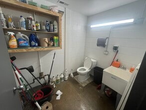 5338-5356 N Northwest Hwy, Chicago, IL for lease Interior Photo- Image 2 of 11