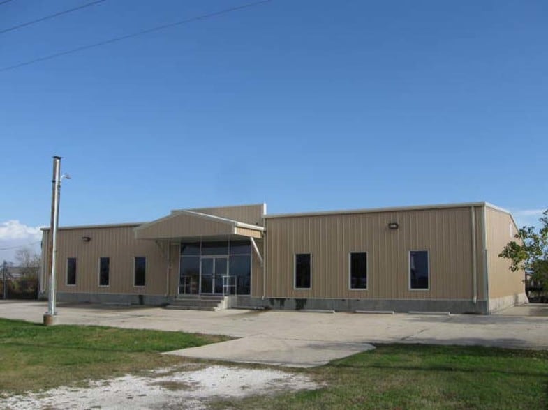 4838 Pontchartrain Dr, Slidell, LA à louer - Photo du bâtiment - Image 2 de 16