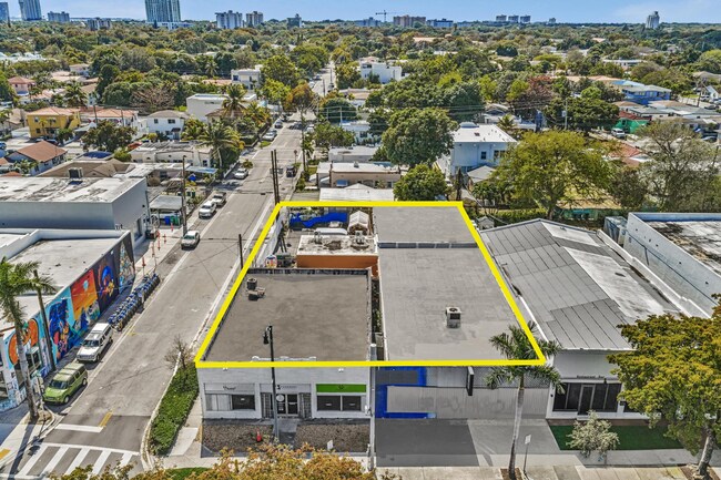 Plus de détails pour 1000 SW 8th St, Miami, FL - Commerce de détail à vendre