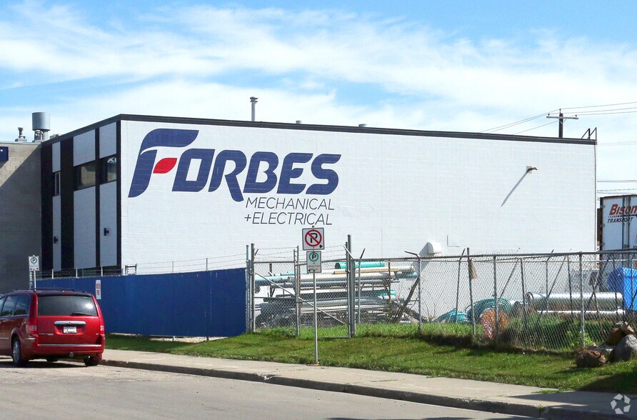 12323 67th St NW, Edmonton, AB à vendre - Photo principale - Image 1 de 1