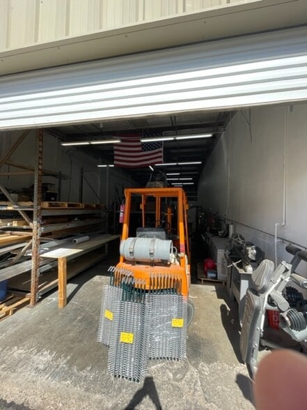 1100 Gauge Dr, Lake Havasu City, AZ for lease - Building Photo - Image 3 of 3