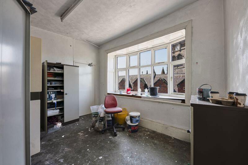 26 Market Pl, Wigan à vendre - Photo du bâtiment - Image 2 de 23