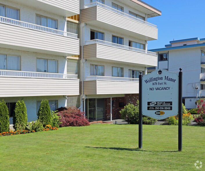 1670 Fort St, Victoria, BC for sale - Building Photo - Image 3 of 10