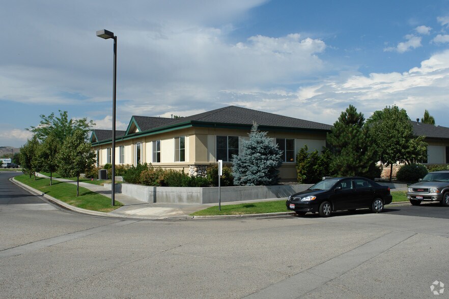 3691 N Lakeharbor Ln, Boise, ID for lease - Building Photo - Image 2 of 10