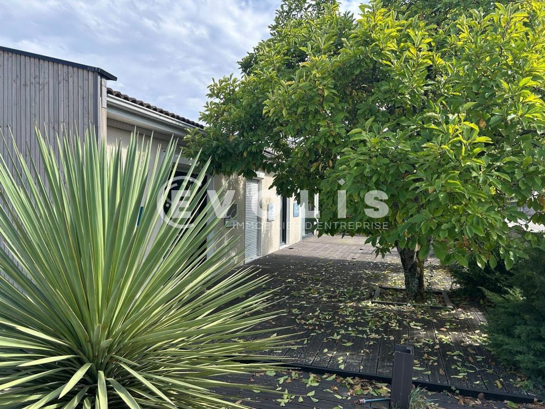 Office in Merignac for sale Building Photo- Image 1 of 10