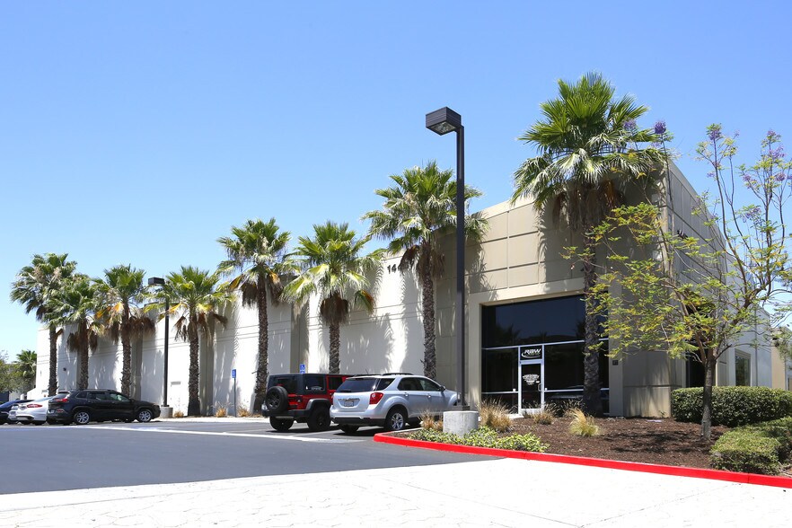 14457 Meridian Pky, Riverside, CA à louer - Photo principale - Image 1 de 4