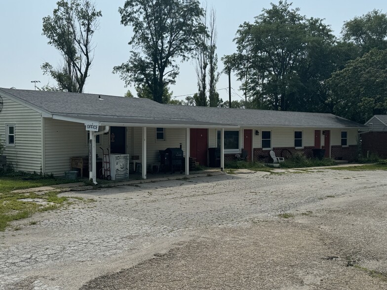 108 Pearl St, Bedford, IA for sale - Building Photo - Image 1 of 16