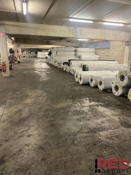 Industrial in Aubagne for lease - Building Photo - Image 2 of 3