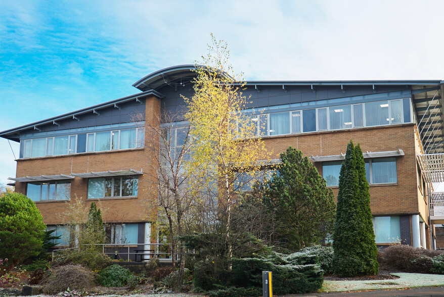 Phoenix House, Bellshill for lease - Building Photo - Image 1 of 7