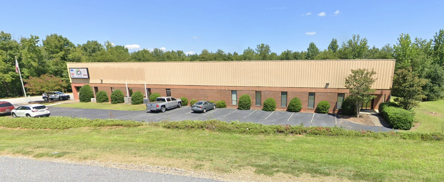 57 Pelham Davis Cir, Greenville, SC for lease Primary Photo- Image 1 of 6