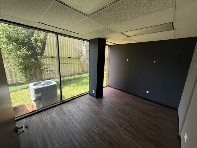 1717 Turning Basin Dr, Houston, TX à louer - Photo du bâtiment - Image 3 de 11