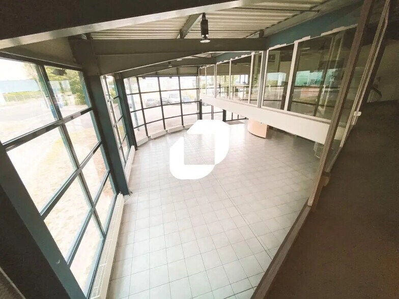 4 Rue Michael Faraday, Ostwald for lease - Interior Photo - Image 2 of 7