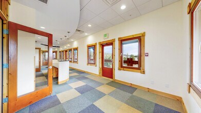 31955 Castle Ct, Evergreen, CO for lease Interior Photo- Image 2 of 27