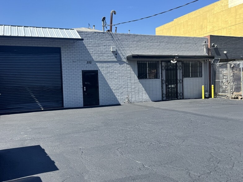 232 W 31st St, Los Angeles, CA for lease - Building Photo - Image 1 of 5