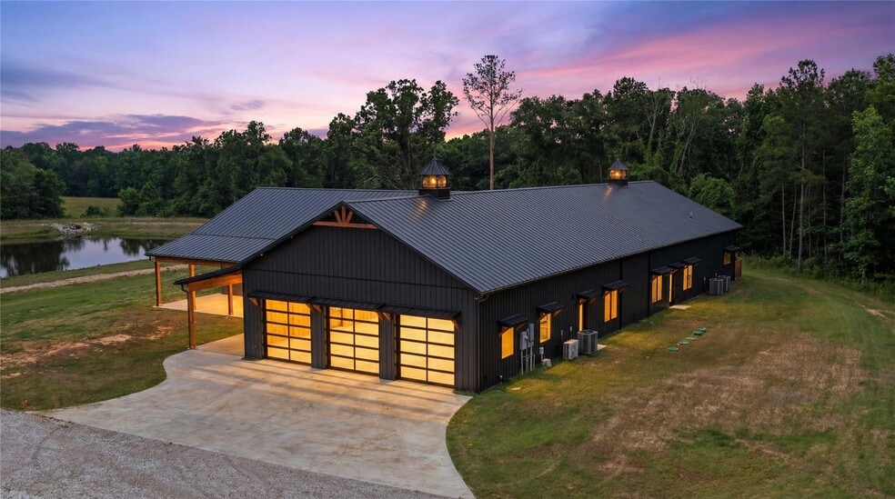 447 County Road 2211 S, Rusk, TX à vendre - Photo du bâtiment - Image 3 de 49
