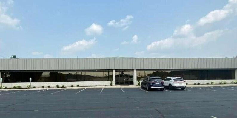 171 Greenfield Rd, Lancaster, PA for lease - Building Photo - Image 1 of 1