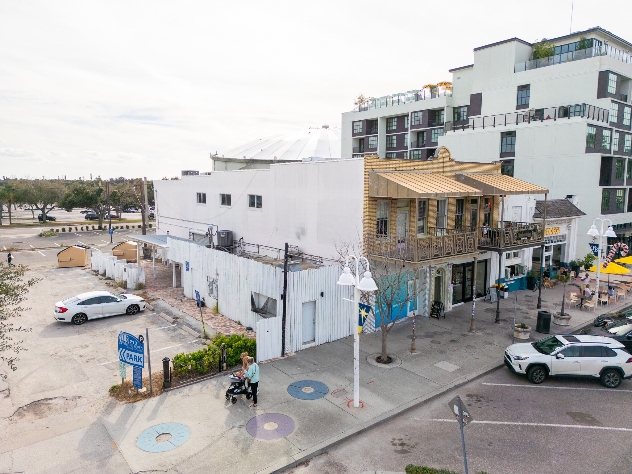 1122 Central Ave, Saint Petersburg, FL for lease Primary Photo- Image 1 of 6