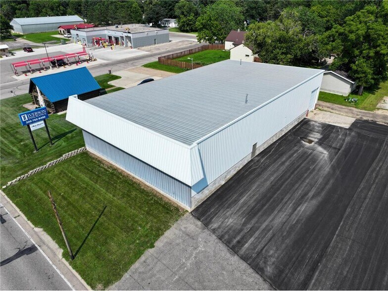 206 N Nokomis St, Alexandria, MN à louer - Photo du bâtiment - Image 1 de 1