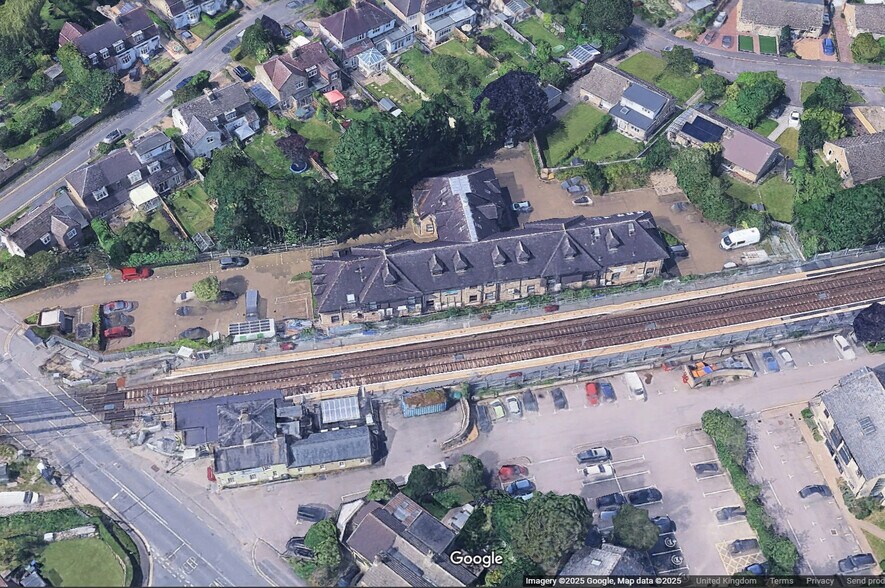 Station Rd, Great Shelford à vendre - Aérien - Image 2 de 2