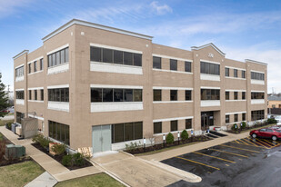 770 Lake Cook Rd, Deerfield IL - Services immobiliers commerciaux