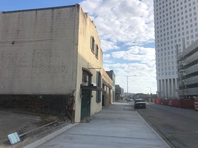 2020 Mechanic St, Galveston, TX for sale - Building Photo - Image 3 of 18