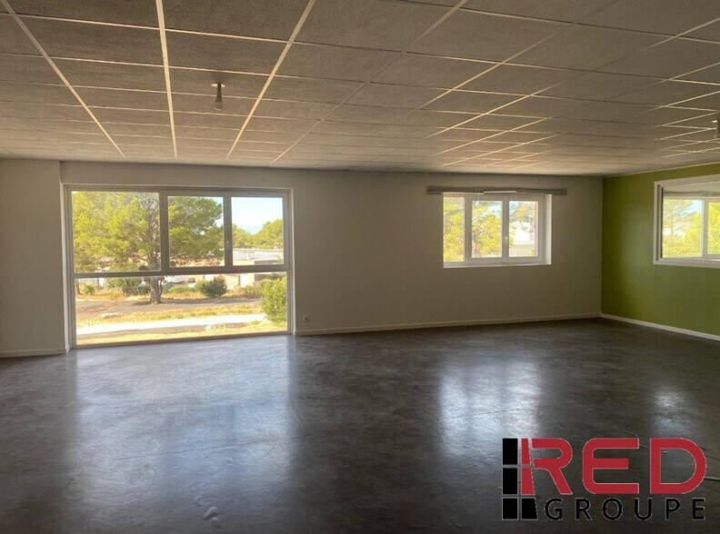Industrial in Signes for lease - Interior Photo - Image 3 of 5
