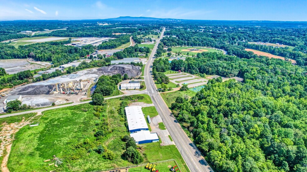 1411 Piedmont Hwy, Piedmont, SC à louer - Photo du bâtiment - Image 3 de 3