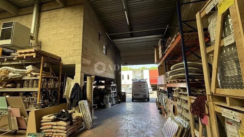 Flex in Collégien for lease - Interior Photo - Image 2 of 7