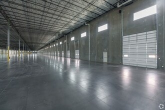 6100 N Stemmons Fwy, Sanger, TX for lease Interior Photo- Image 2 of 7