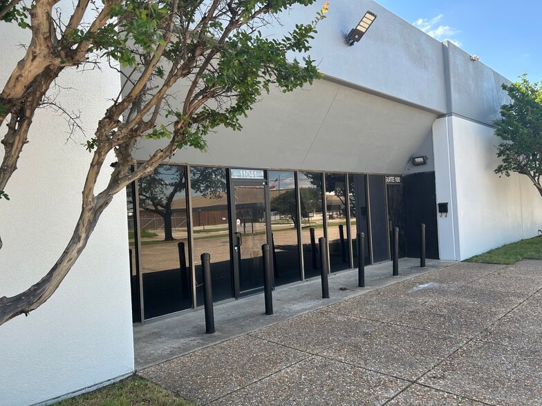 2429-2458 Walnut Ridge St, Dallas, TX for lease - Building Photo - Image 2 of 27