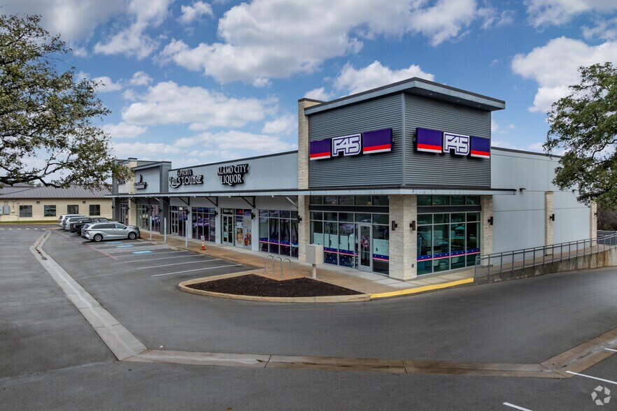 11911 Culebra Rd, San Antonio, TX for lease - Primary Photo - Image 1 of 10
