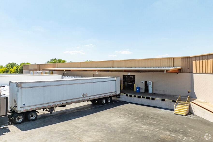 101 Wayne Pl, Tampa, FL for lease - Building Photo - Image 3 of 6