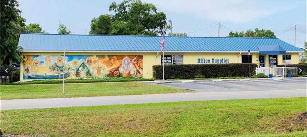 204 S Main Ave, Lake Placid, FL à vendre - Photo du bâtiment - Image 2 de 6