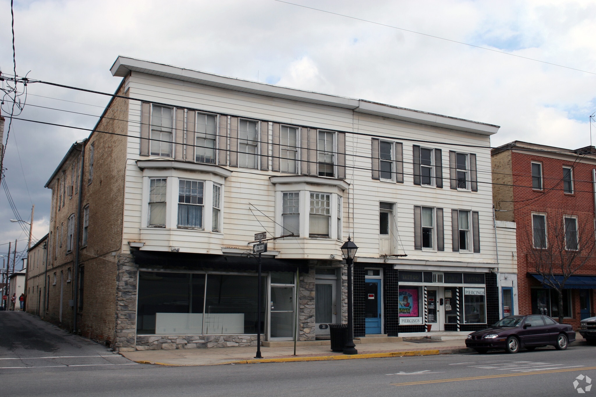 33 King St, Shippensburg, PA for lease Primary Photo- Image 1 of 15