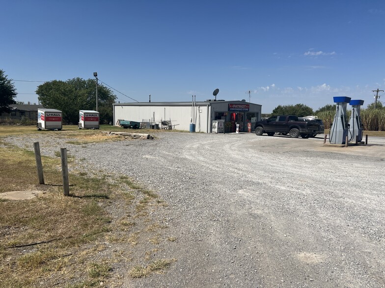 600 E Main St, Geronimo, OK for sale - Building Photo - Image 3 of 36